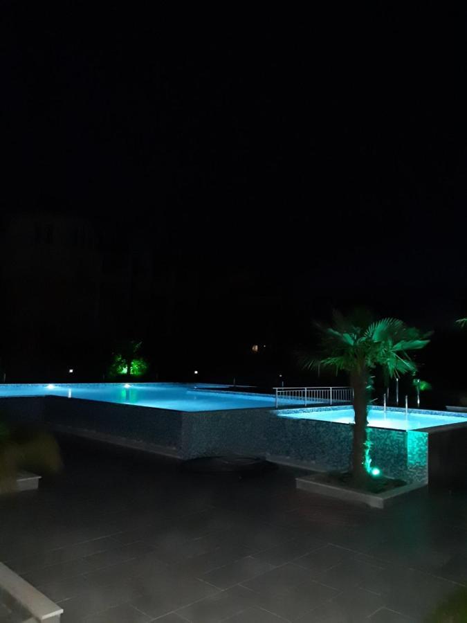Amelia Sea Apartments Равда Екстер'єр фото
