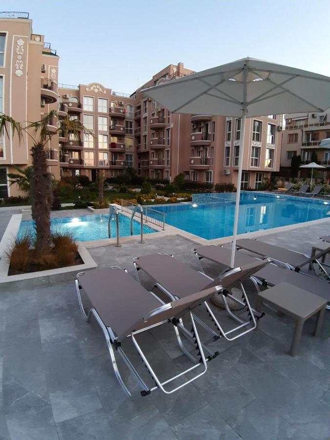Amelia Sea Apartments Равда Екстер'єр фото