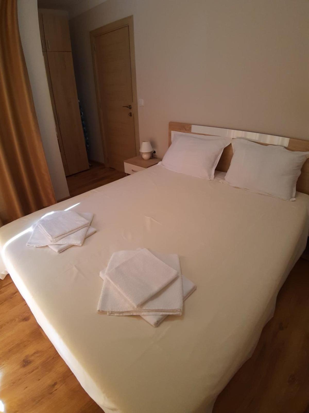 Amelia Sea Apartments Равда Екстер'єр фото